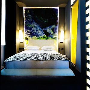 Signature Suite